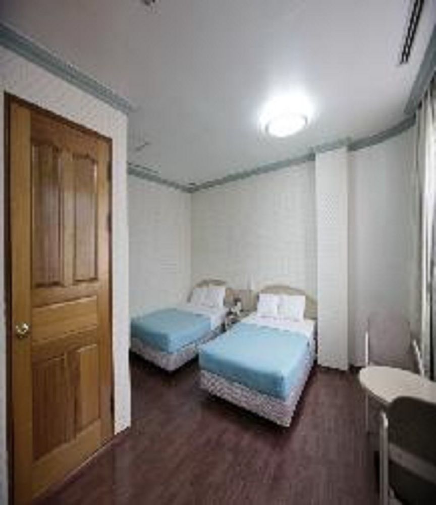 Geoje Tourist Hotel Buitenkant foto